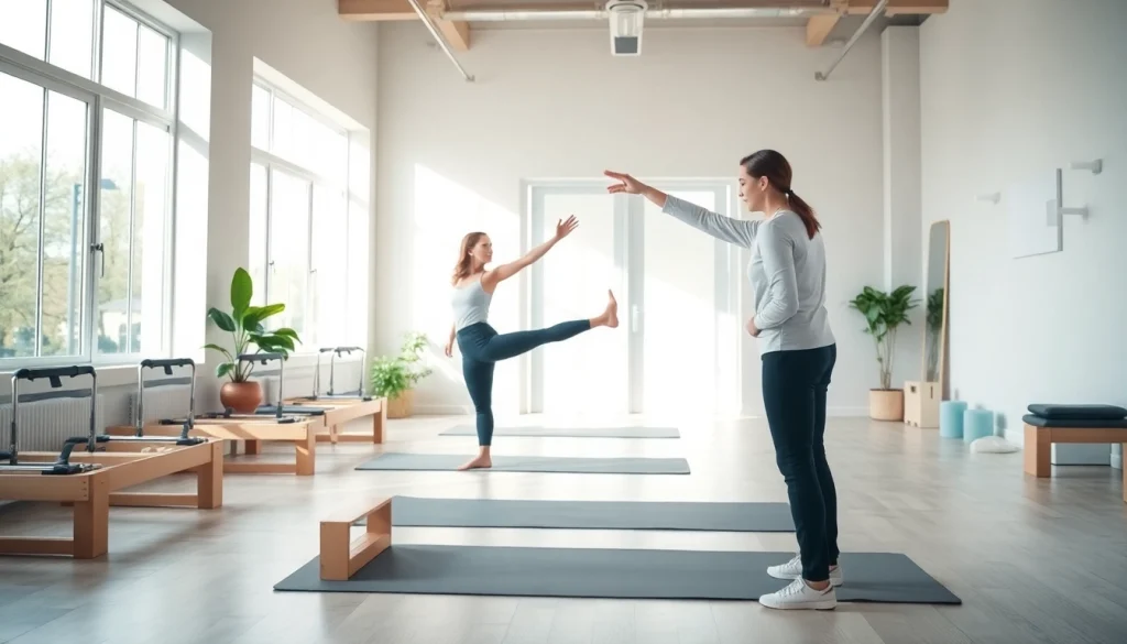 インストラクターと器具を備えた静かなピラティススタジオの環境